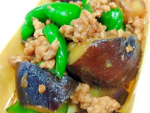簡単!(^^)ナス+ピーマン+豚ひき肉の味噌炒め♪
